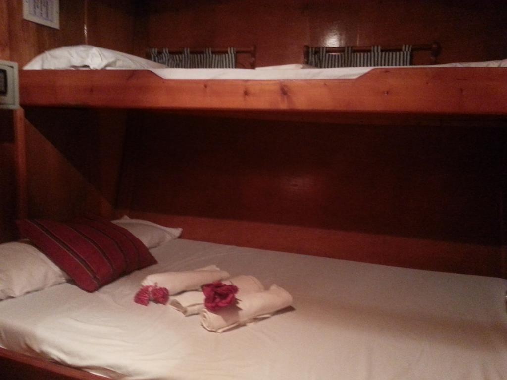 Venezia Boat & Breakfast Caicco Freedom Hotel Bilik gambar