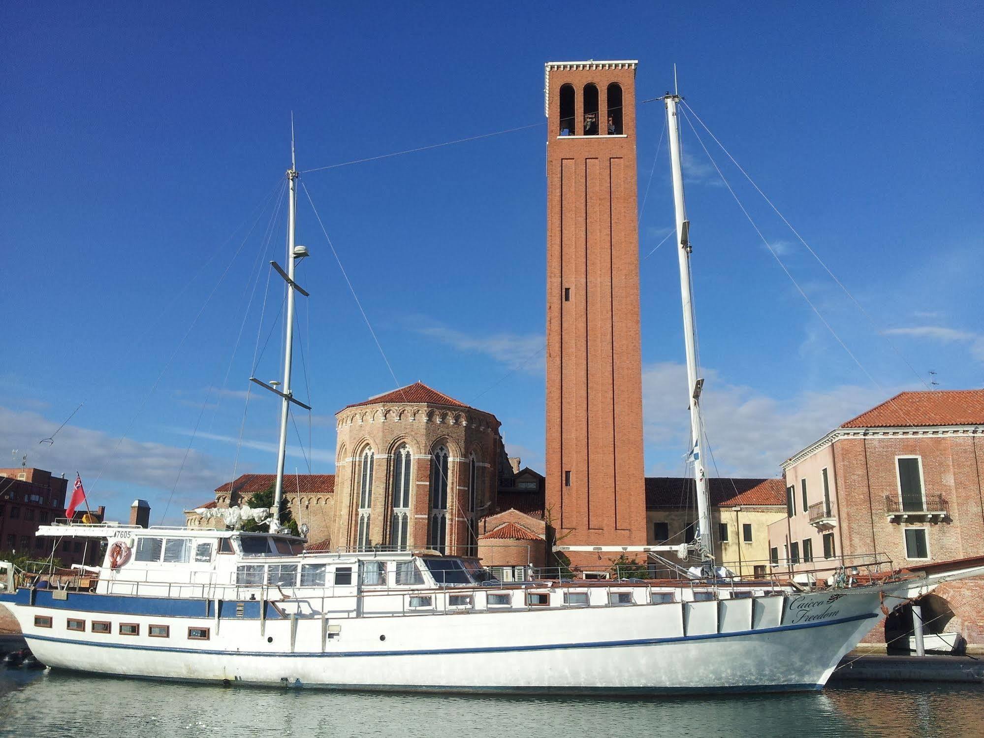 Venezia Boat & Breakfast Caicco Freedom Hotel Luaran gambar