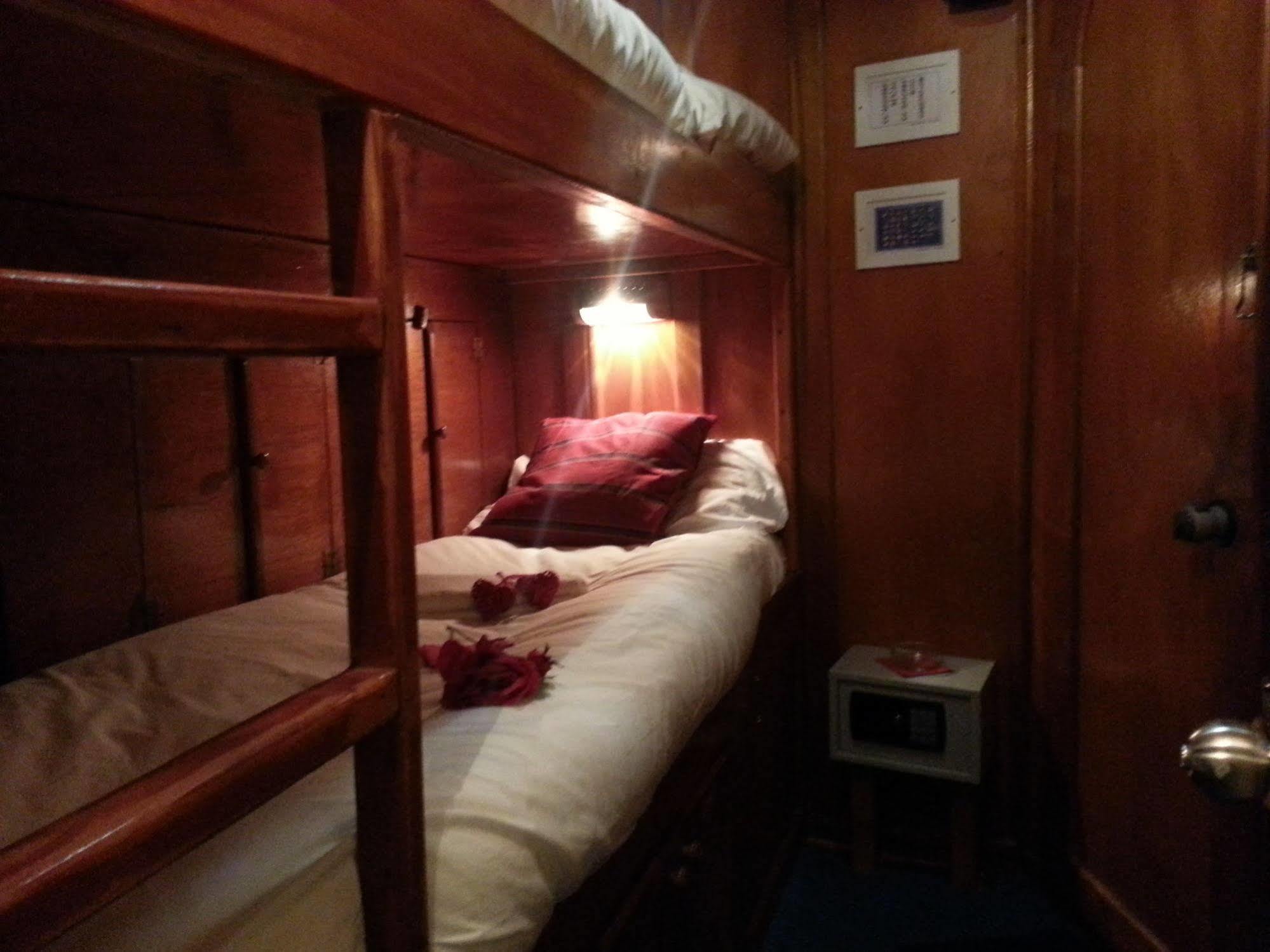 Venezia Boat & Breakfast Caicco Freedom Hotel Luaran gambar
