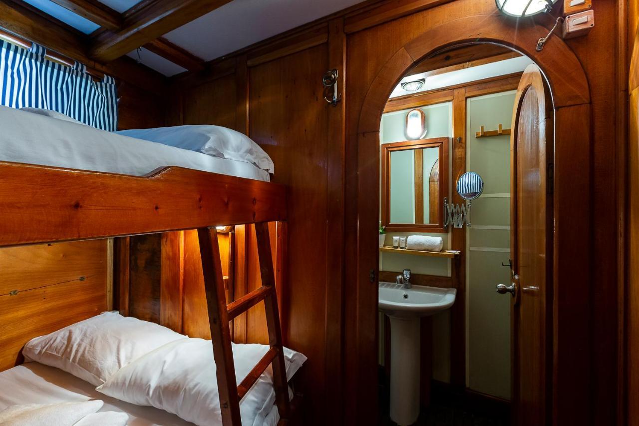 Venezia Boat & Breakfast Caicco Freedom Hotel Luaran gambar